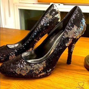 White House Black Market | sequin EUC